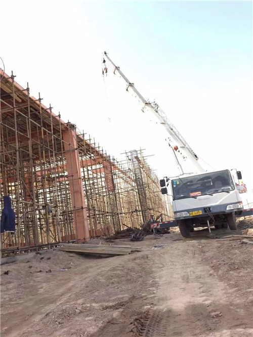 巴中市25 吨、50 吨吊车怎么选？多大重量 / 半径适合对应车型？